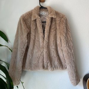 Faux fur jacket blush color